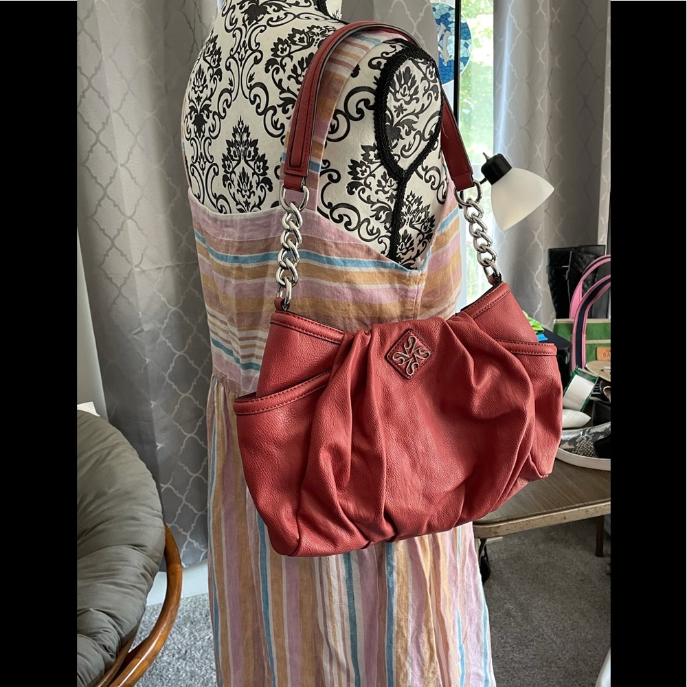 🔥🔥NWOT Simply Vera Coral purse
